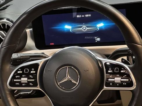Used 2021 Mercedes-Benz CLA 250 4MATIC image 22