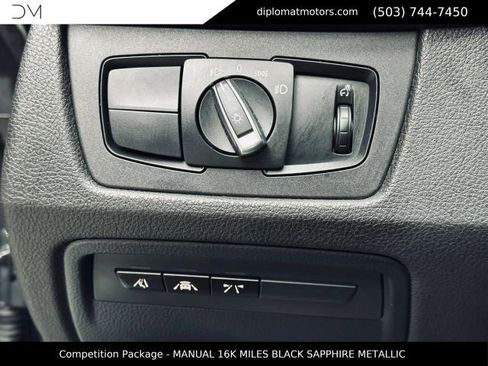 Used 2019 BMW M4 Coupe w/ Competition Package RWD image 25