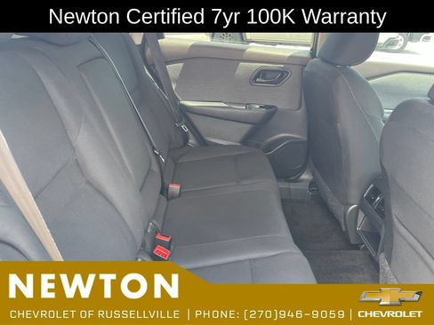 Used 2023 Nissan Rogue S FWD image 26