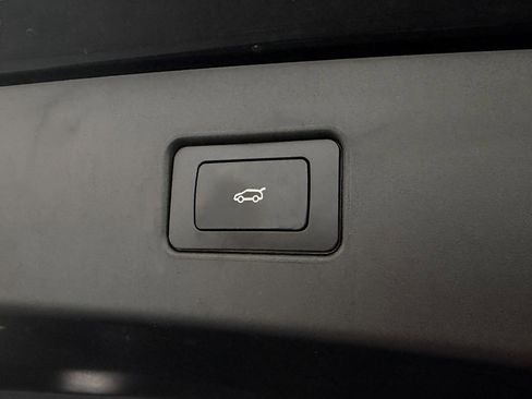 Used 2023 Fisker Ocean Extreme image 40