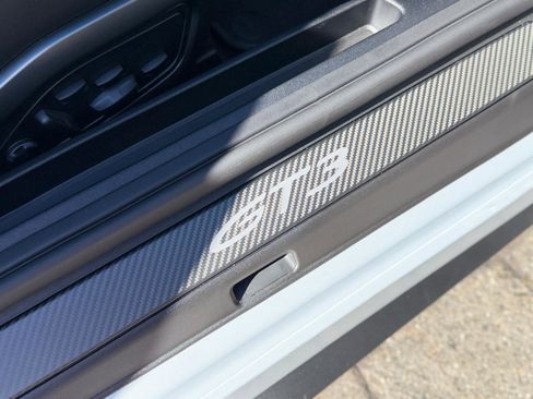 Used 2026 Porsche 911 GT3 RWD image 59