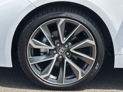 Used 2022 Toyota Corolla SE w/ SE Premium Package FWD image 29