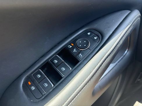 Used 2023 INFINITI QX60 Sensory w/ Vision Package AWD/4WD image 16