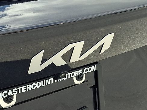 Used 2025 Kia Sorento S AWD/4WD image 29