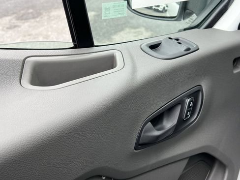 New 2026 Ford Transit 250 148 Medium Roof image 14