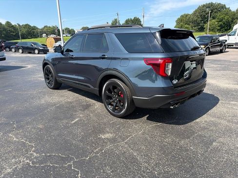 Used 2022 Ford Explorer ST w/ Equipment Group 401A RWD image 8