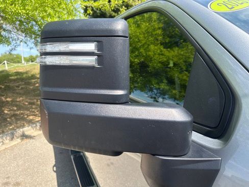 Used 2025 Chevrolet Silverado 2500 LT w/ Convenience Package image 12