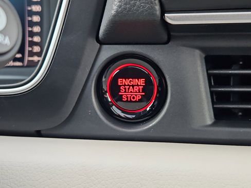 New 2026 Honda Pilot Touring image 14