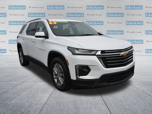 Used 2023 Chevrolet Traverse LT w/ Rear Camera Mirror Package AWD/4WD image 18