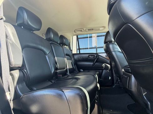 Used 2024 Nissan Armada SL AWD/4WD image 17