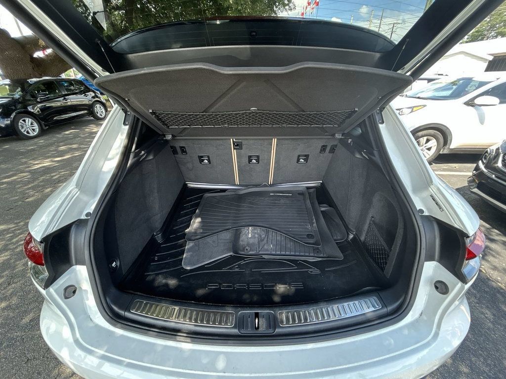 Used 2020 Porsche Macan AWD/4WD image 24