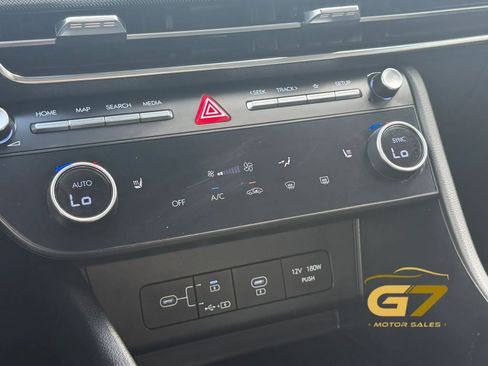 Used 2025 Hyundai Sonata SEL FWD image 18