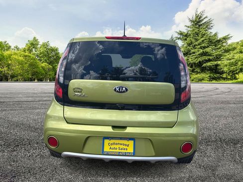 Used 2018 Kia Soul + FWD image 6
