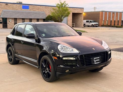 Used 2010 Porsche Cayenne GTS AWD/4WD image 3