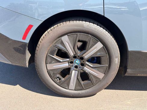 Certified 2024 BMW iX xDrive50 w/ Premium Package AWD/4WD image 5