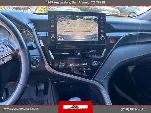 Used 2022 Toyota Camry XSE image 19