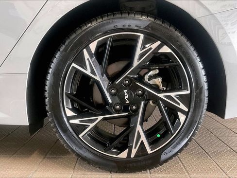 Used 2025 Kia K5 GT-Line w/ GT-Line Premium Package AWD/4WD image 32