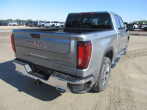 New 2026 GMC Sierra 1500 SLT w/ SLT Premium Plus Package AWD/4WD image 5
