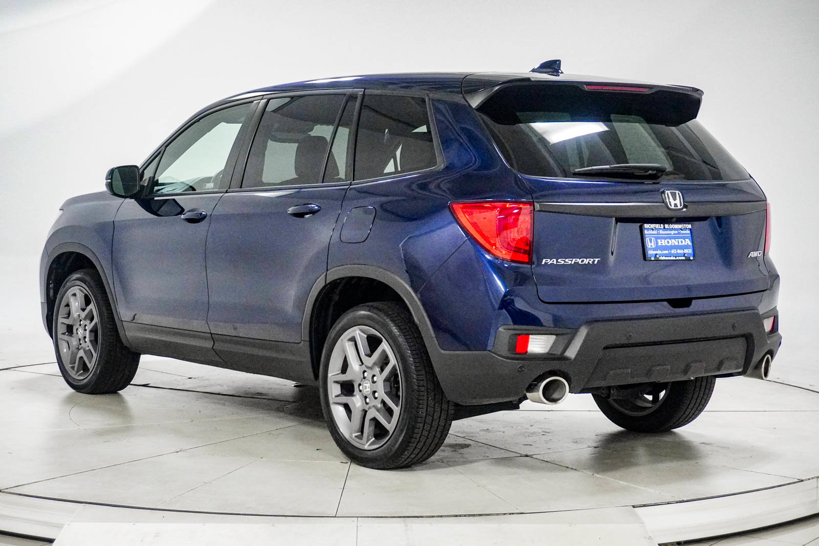 Used 2023 Honda Passport EX-L image 6