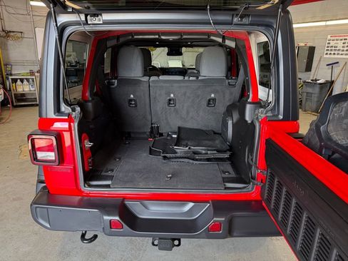 Certified 2025 Jeep Wrangler Unlimited Sport AWD/4WD image 25