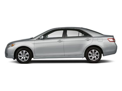 Used 2010 Toyota Camry image 3