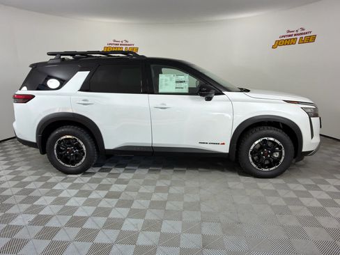 New 2026 Nissan Pathfinder Rock Creek w/ Rock Creek Premium Package AWD/4WD image 7