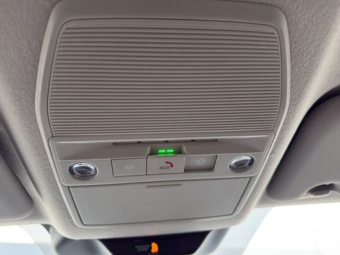 New 2026 Nissan Kicks SR image 23