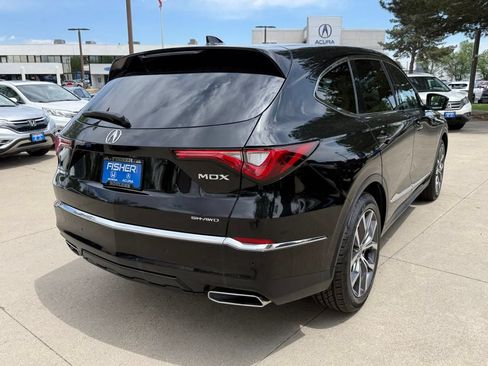 Used 2024 Acura MDX SH-AWD w/ Technology Package image 4