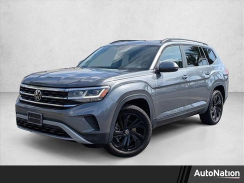 Used 2023 Volkswagen Atlas SE image 1