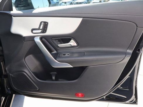 Used 2025 Mercedes-Benz CLA 250 image 28