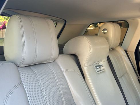 Used 2014 Land Rover Range Rover HSE AWD/4WD image 19