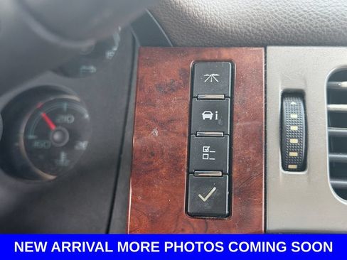 Used 2013 Chevrolet Suburban LT w/ All-Star Edition RWD image 25