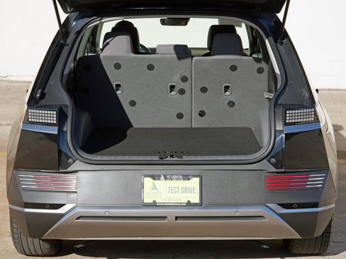 Used 2022 Hyundai Ioniq 5 SE image 9