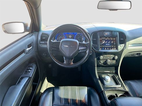 Used 2022 Chrysler 300 S image 23