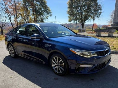 Used 2020 Kia Optima Premium image 3