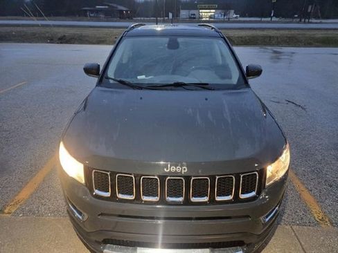 Used 2018 Jeep Compass Limited w/ Navigation Group image 2