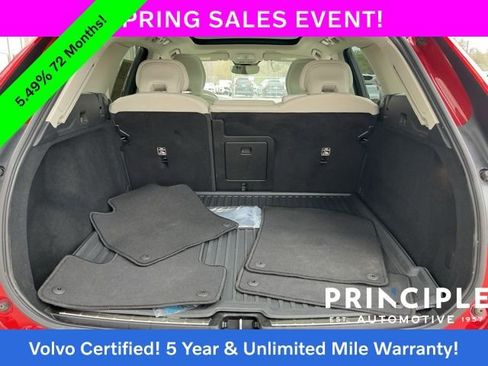 Certified 2024 Volvo XC60 B5 Plus w/ Protection Package Premier image 14