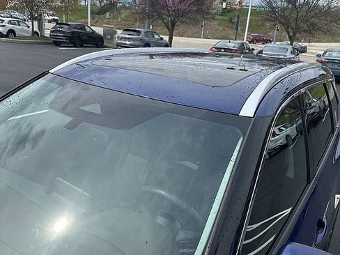 Used 2023 Nissan Rogue SL image 4