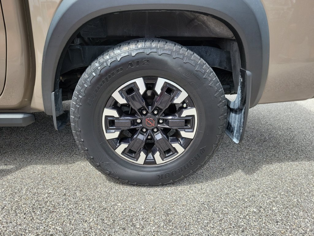 Used 2023 Nissan Frontier Pro-X w/ Tow Package RWD image 9
