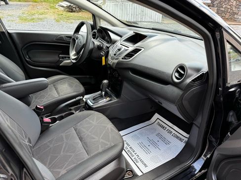 Used 2012 Ford Fiesta SE FWD image 21