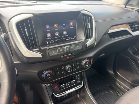 Used 2020 GMC Terrain SLE w/ Driver Convenience Package FWD image 17