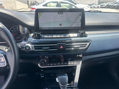 Used 2022 Kia Seltos S FWD image 29