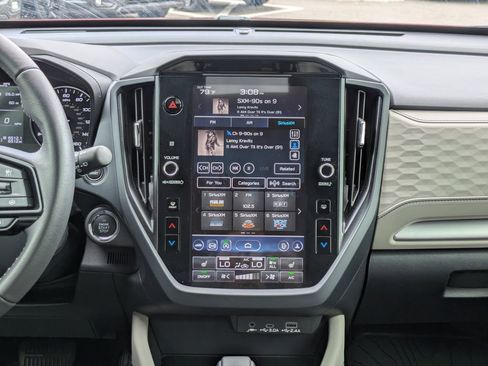 Used 2025 Subaru Forester Premium w/ Convenience Package #1 image 18