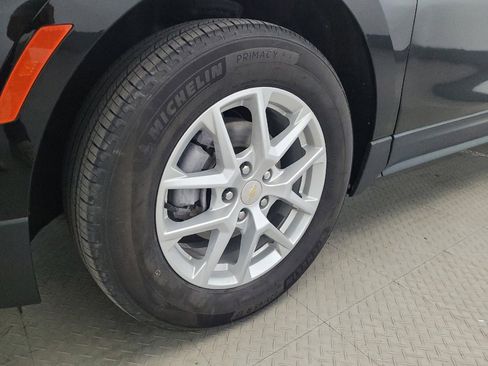 Used 2024 Chevrolet Equinox LS FWD image 31