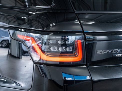 Used 2019 Land Rover Range Rover Sport HST image 26
