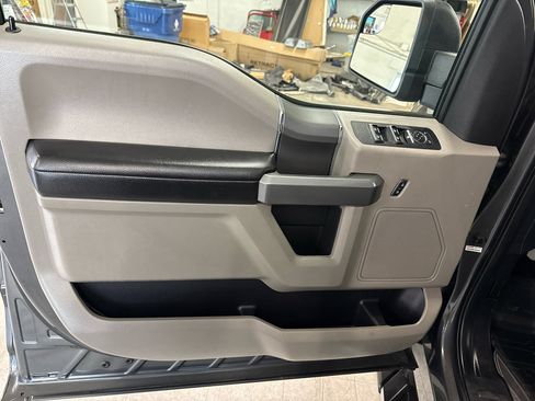 Used 2019 Ford F150 XLT w/ Equipment Group 302A Luxury image 34