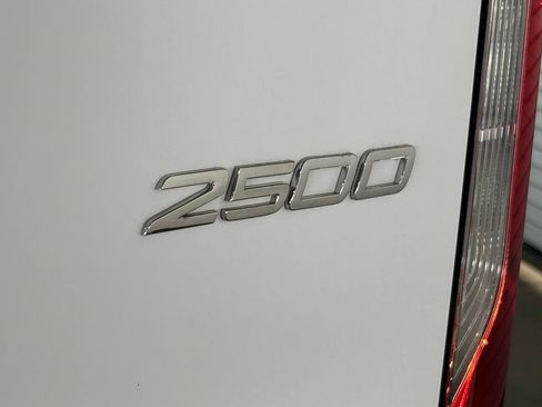 Used 2025 Mercedes-Benz Sprinter 2500 image 48