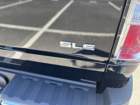 Used 2017 GMC Canyon SLE w/ Nightfall Edition AWD/4WD image 8