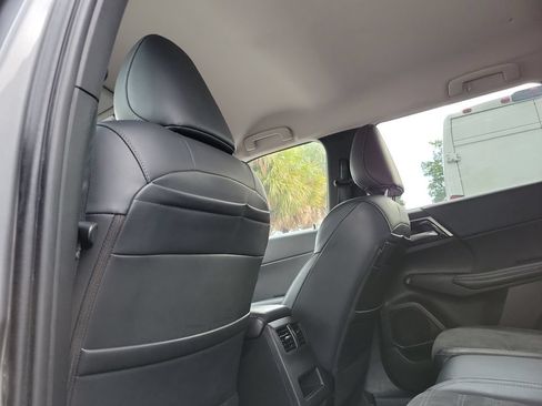 Used 2024 Mitsubishi Outlander SE Black Edition AWD/4WD image 20