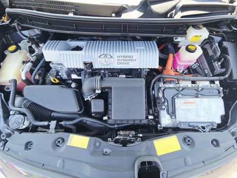 Used 2011 Toyota Prius Two FWD image 19